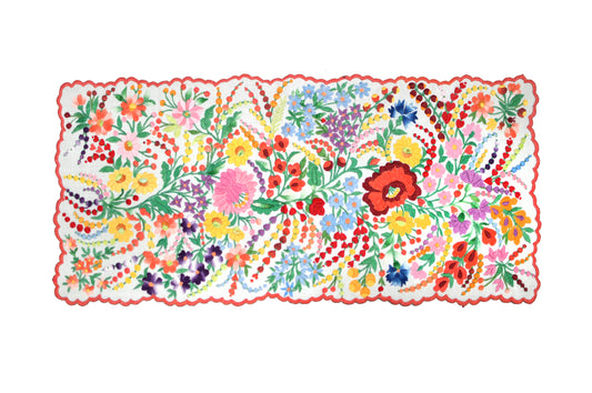 EMBROIDERED TABLE RUNNER