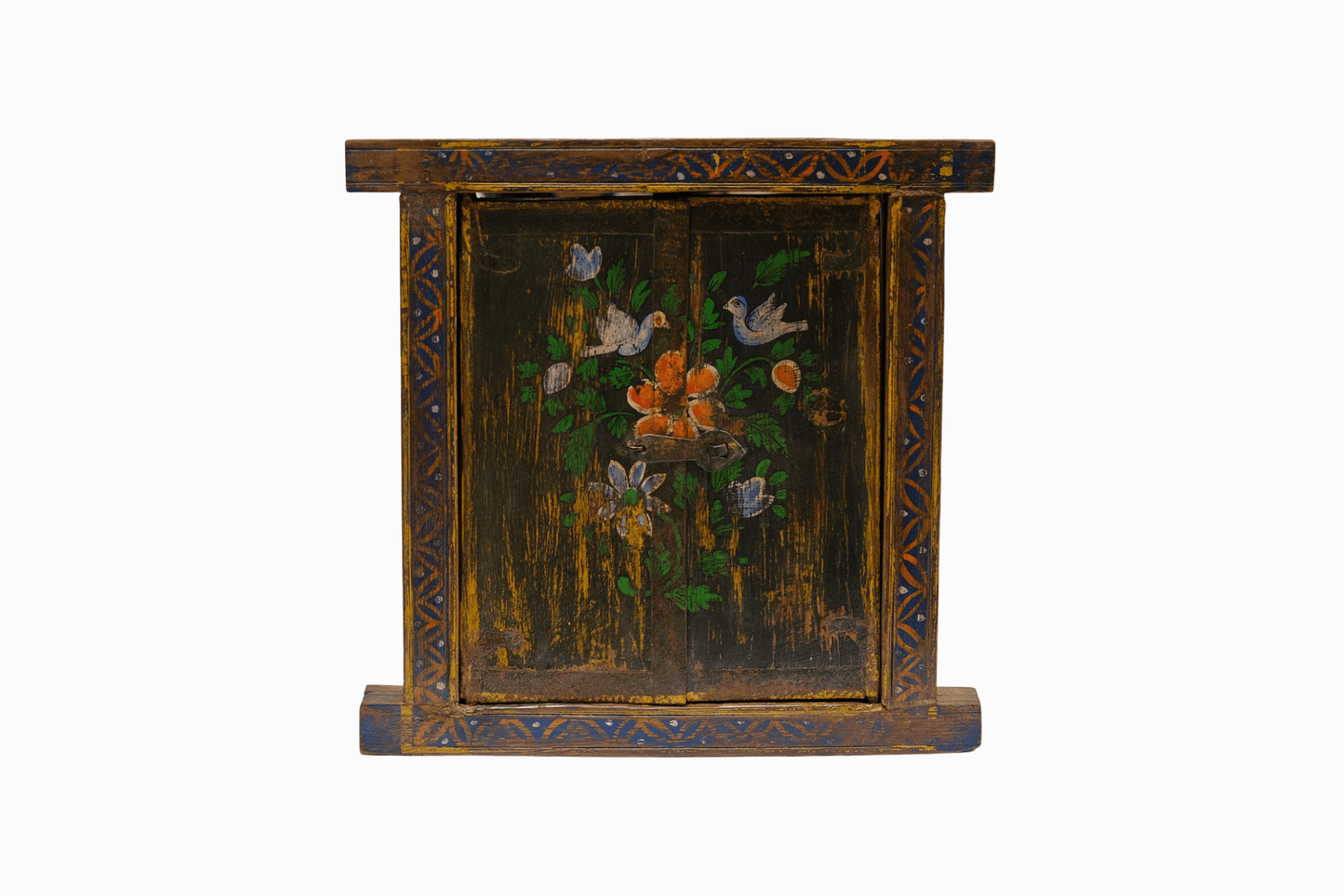 Mirror with hinged, closing frame