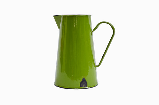 Pichet en émail vert