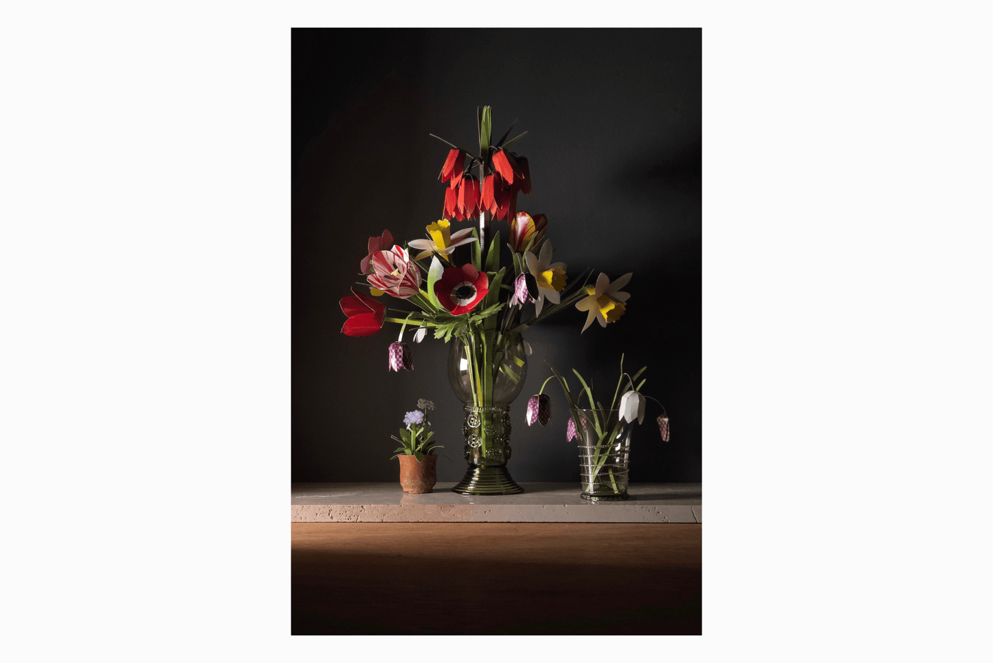Tulipanes de papel de paquete plano