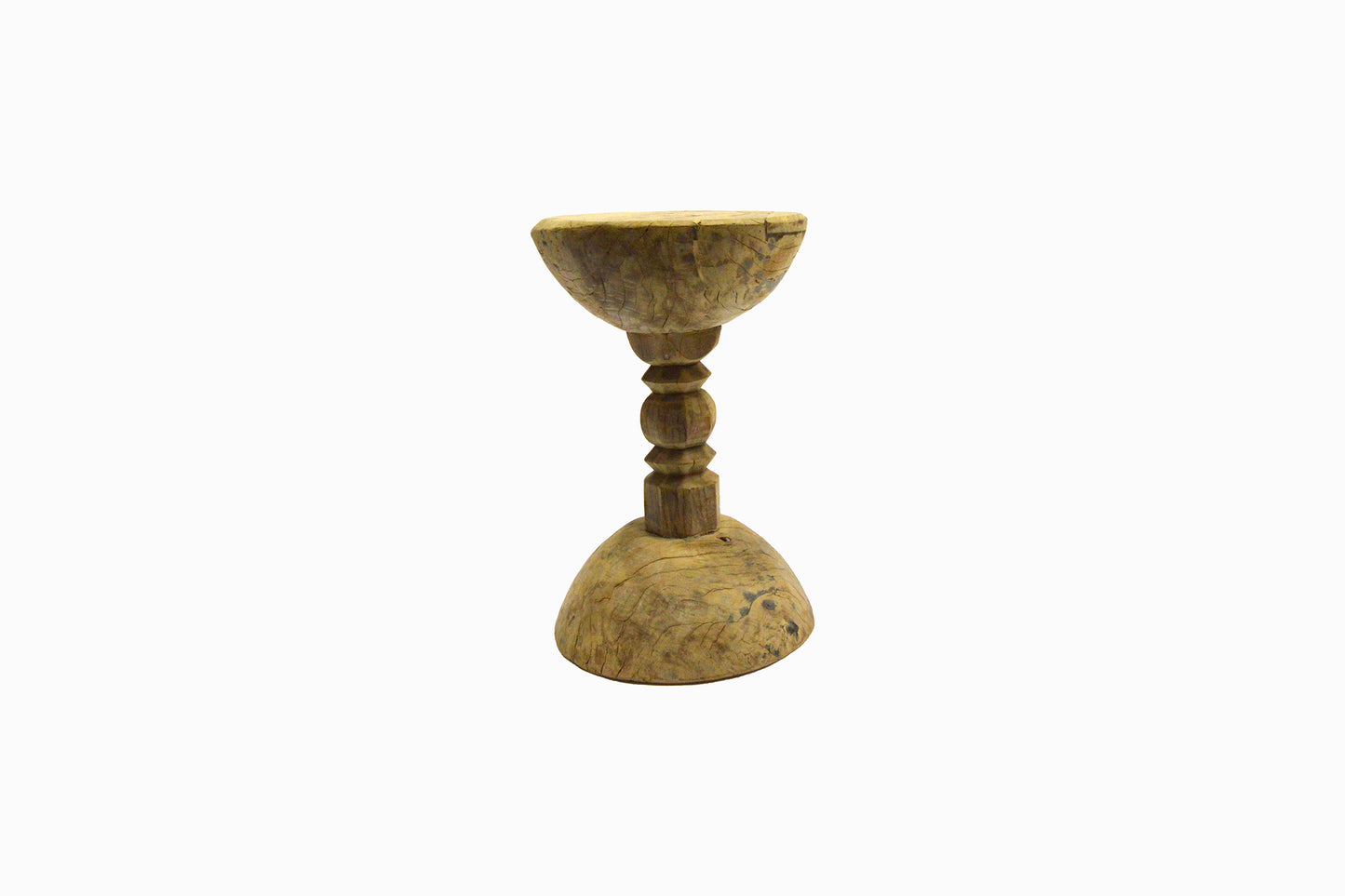 Tabouret rustique en bois 1