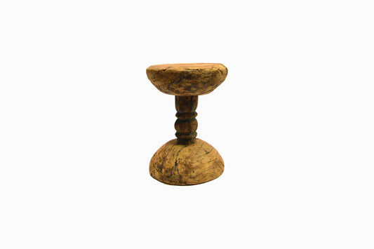 Tabouret rustique en bois 6