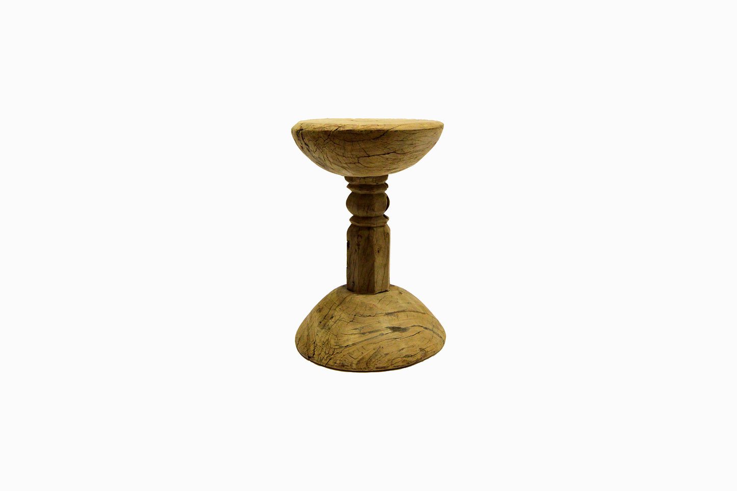 Tabouret rustique en bois 5