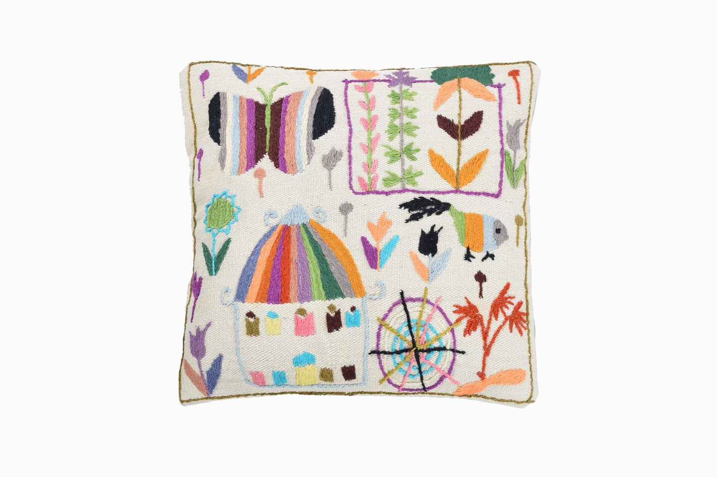 COUSSIN SCÈNE DE VILLAGE BRODÉ REF 2