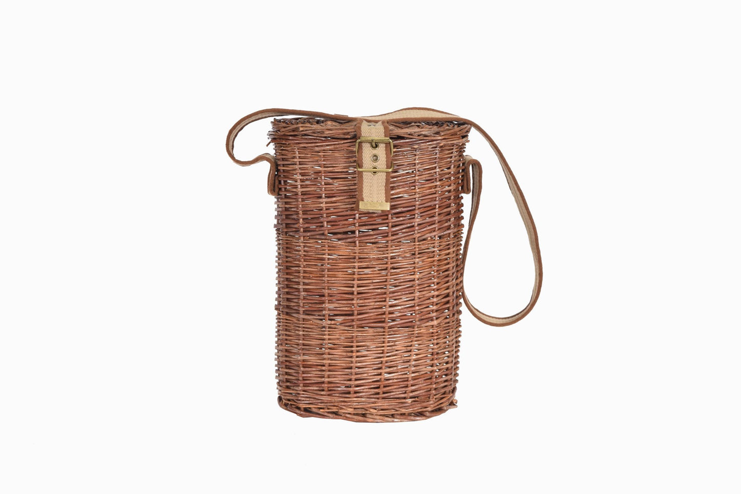 Cesta de guardabosques tejida