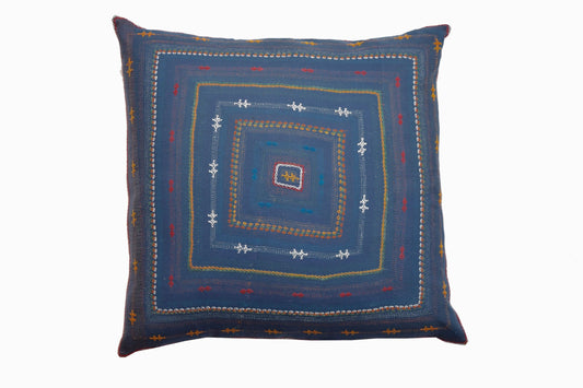 Coussin de sol brodé indigo Réf 100