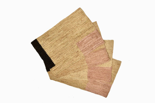 MANTEL RECTANGULAR DE PAJA NEGRO ROSA POLVO (JUEGO DE 4)