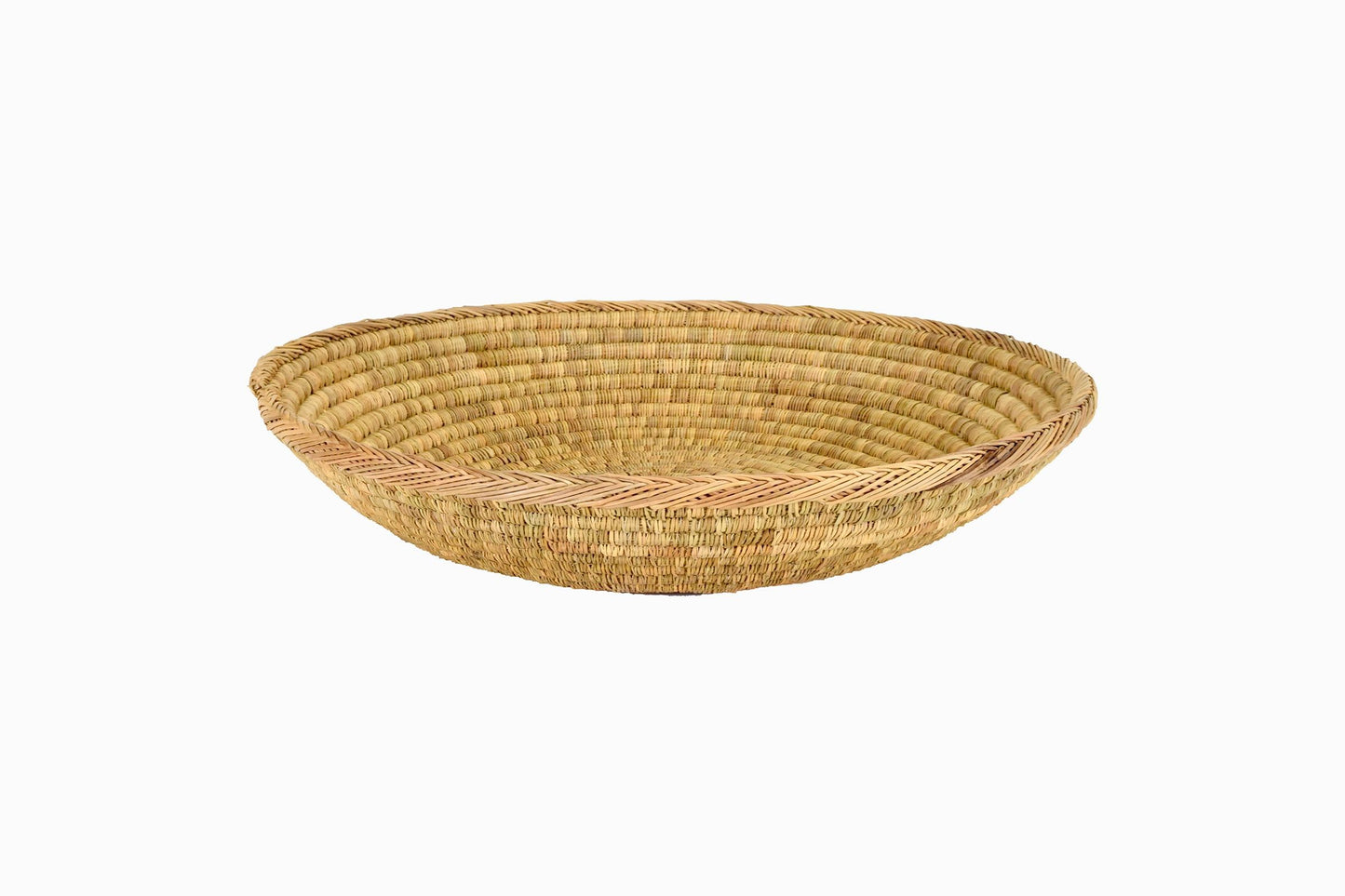 Panier en paille marocaine finement tressée
