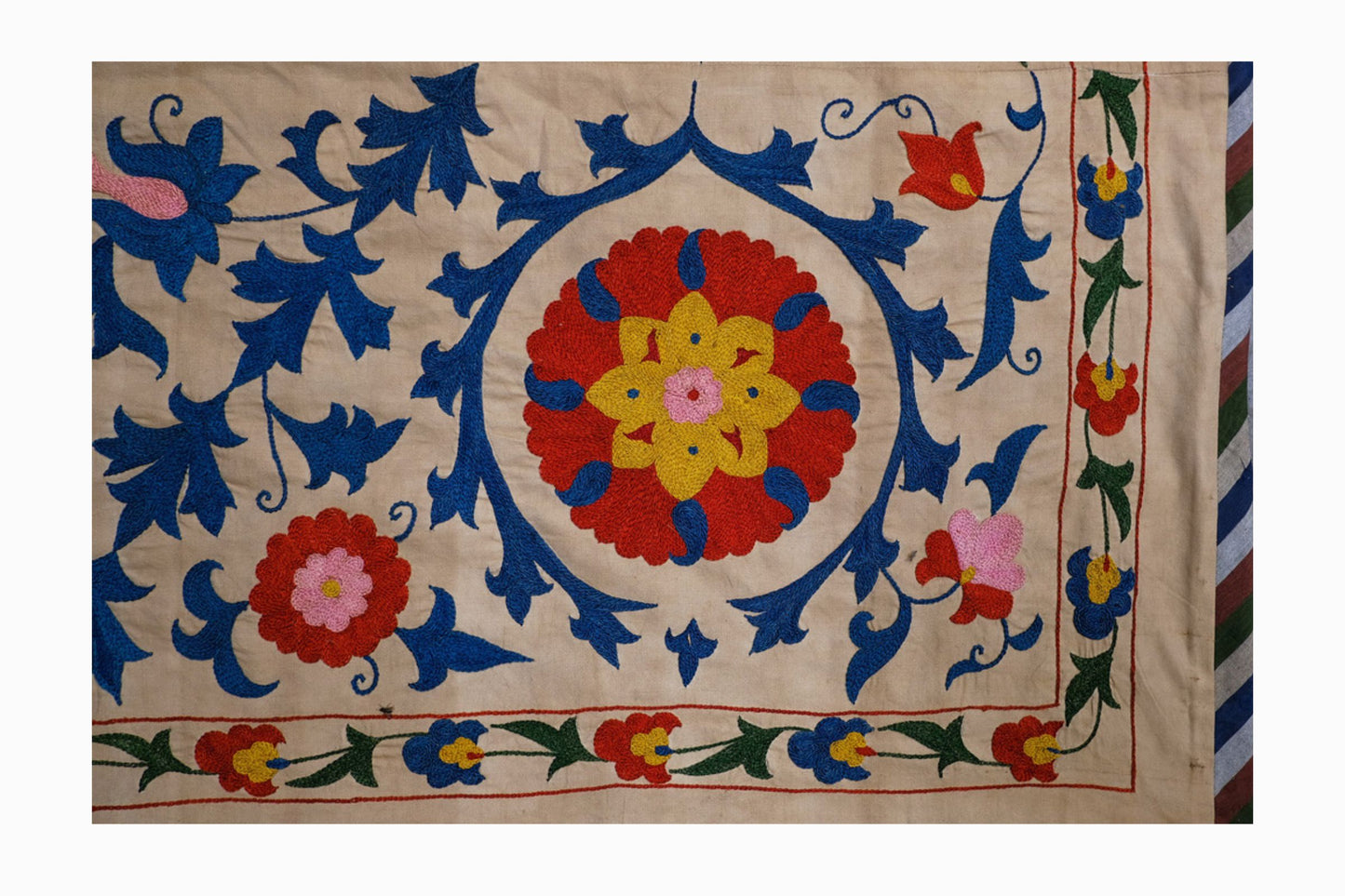 Multicoloured flower Suzani bedspread