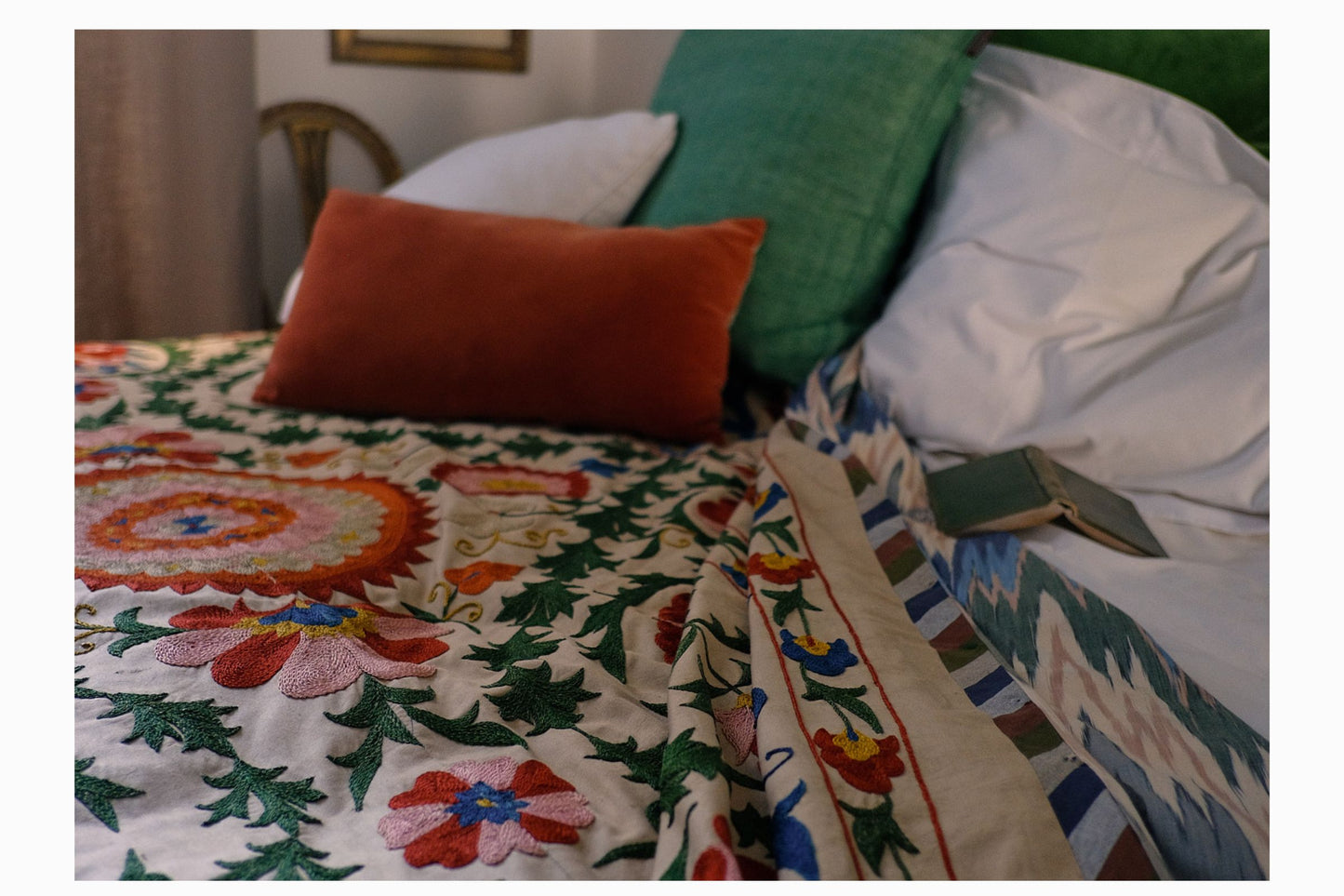 Multicoloured flower Suzani bedspread