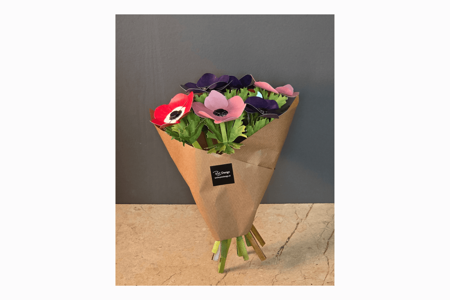 Flat pack paper anemones