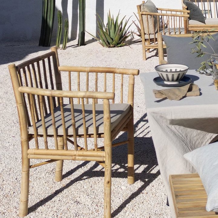 Chaise de salle à manger à bras droits en bambou 