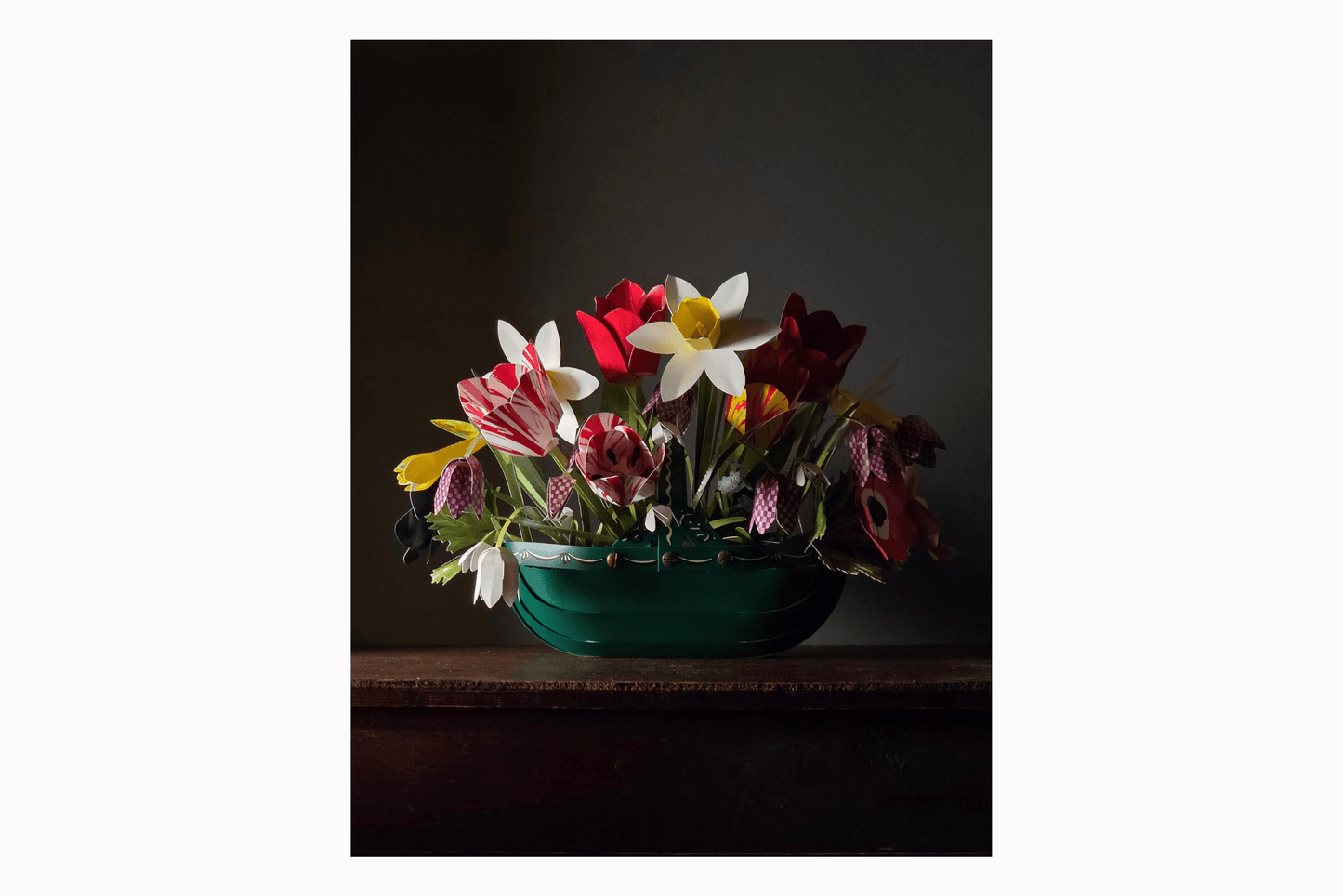 Flat pack paper wild daffodils