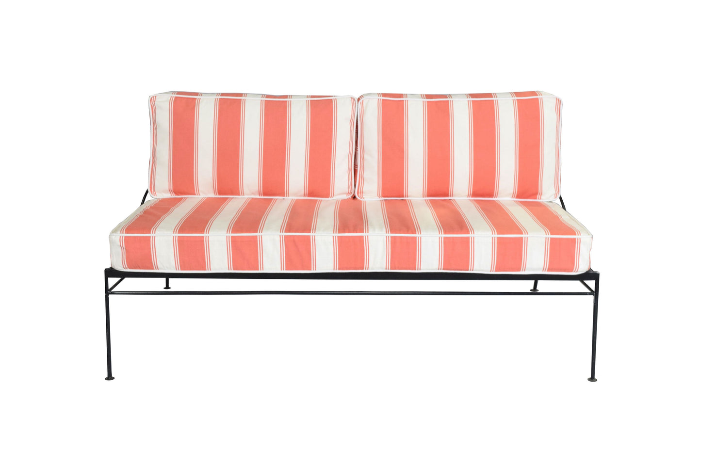 CANAPÉ PALM SPRINGS GUNMETAL, COUSSINS CORAIL ET CRÈME COUSSINS STRIPE