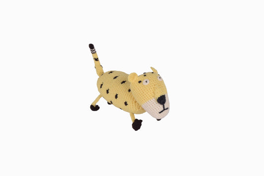 Leopardo bebé de ganchillo