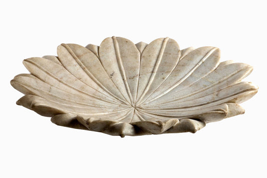 Très grand plat de fleur de lotus en marbre
