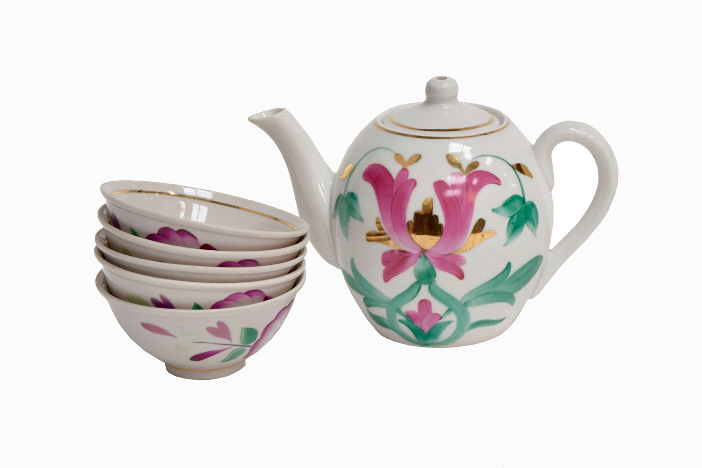 Uzbeki teapot with pink flower decoration